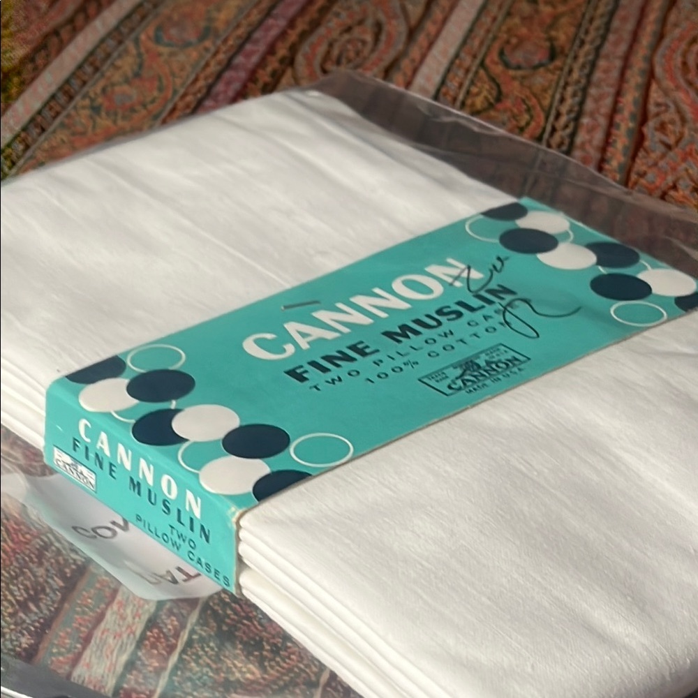 Vintage Cannon Fine Muslin Pillowcases